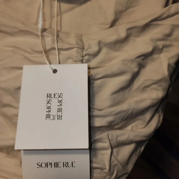 Sophie Rue Crop Top - Picture 4 of 4